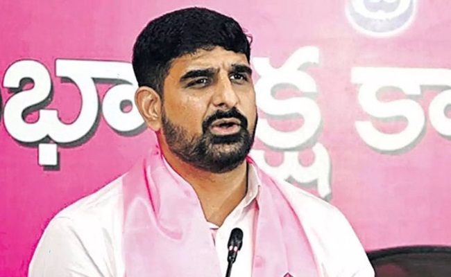 BRS MLA threatens to expose 'secret videos' of SP