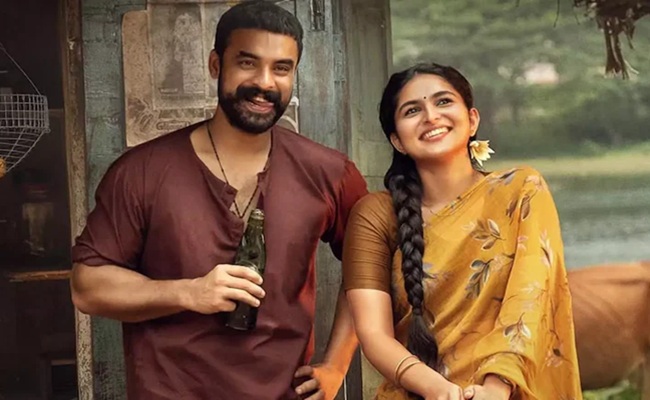 Pallichattambi Review: The Hindu Who Stands For The Church