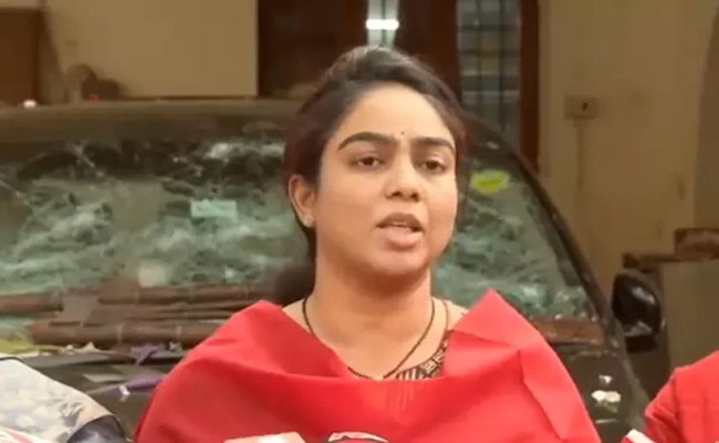 Mounika's Debut: Punch, Politics and Power