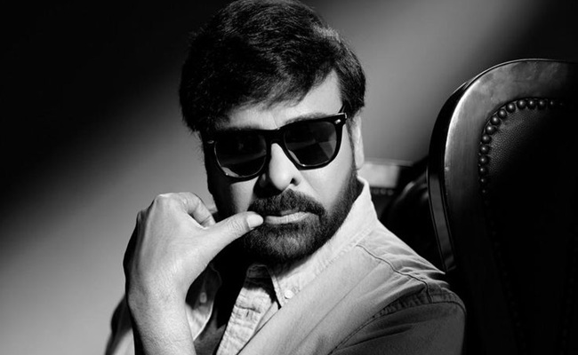 Grand Party Hosted in Honour of Chiranjeevi