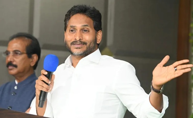 Emotional Jagan instils confidence in YSRCP cadre