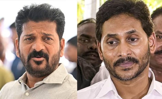 Unlike Jagan, Revanth quietly attends court!