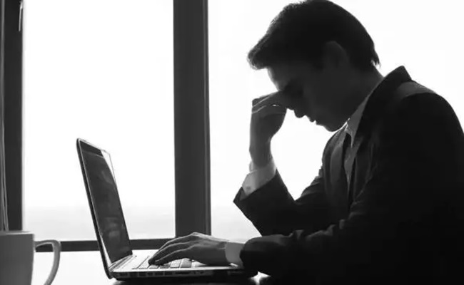 H-1B Blow: $200K Job Gone, Rs 40L Debt Shock!
