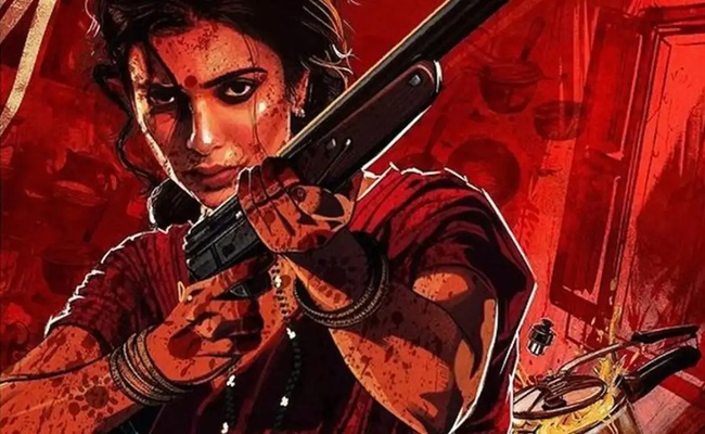 Samantha Does Her Own Stunts  - In a Saree!