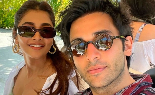 Buzz: Crazy Heroine's Secret Dating?