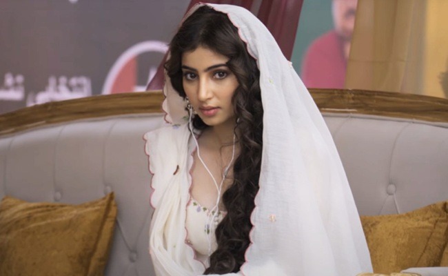 Young Actress Leads New Wave of Stardom