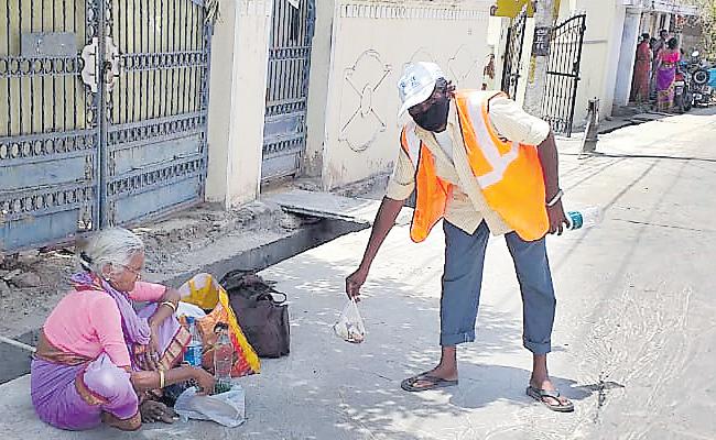 Covid: T'gana woman barred from entering home by son