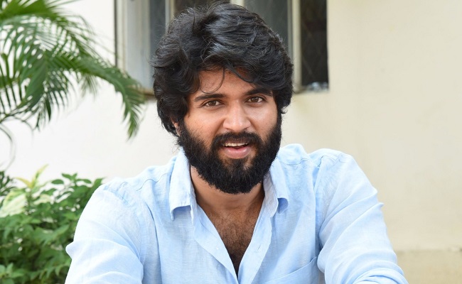 Vijay Deverakonda... Not So Desirable!