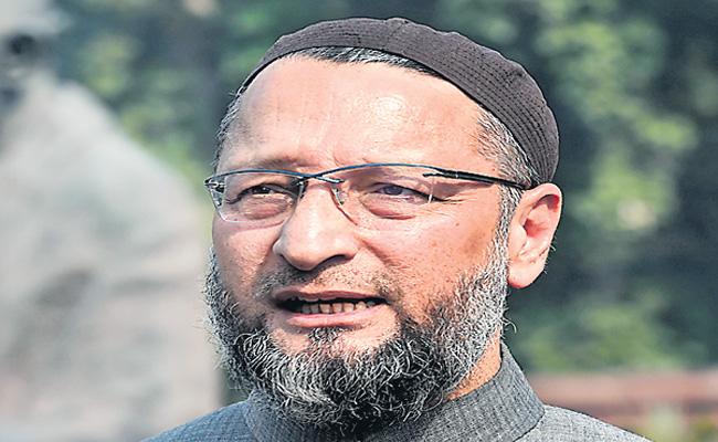 Don't play gimmicks, Mr Modi: Owaisi