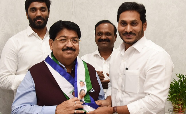 Mukesh Man Is YSRCP Candidate, Jagan's Style