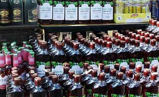 Hey, Liquor, Gutka Back In Green Zones!