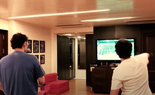 Mahesh Babu Plays Tennis With Gautham