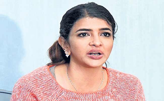 I'm Not Supporting Any Political Party: Manchu Lakshmi