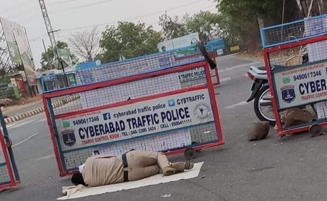 Kind gestures by police in Telugu states lauded