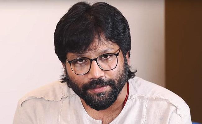 Arjun Reddy Director Washes Dishes by Hand
