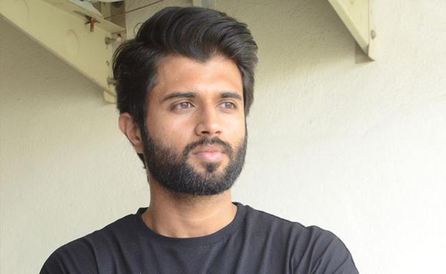 Vijay Deverakonda Opens up About Girlfriend