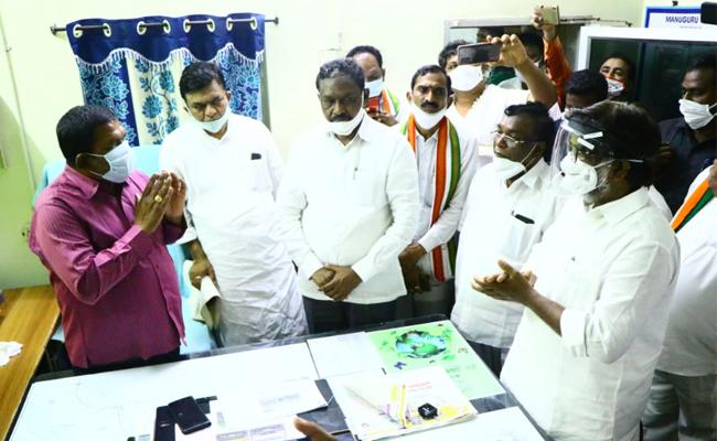 Defectors from Cong turn a headache for KCR