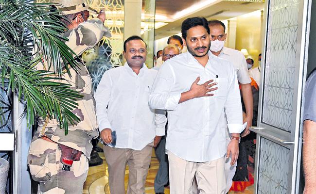 Jagan To Go All Out Against Judiciary?