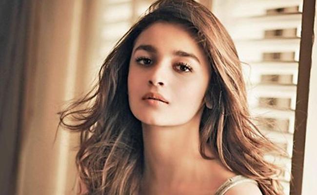 Alia Bhatt Not to Be Replaced!