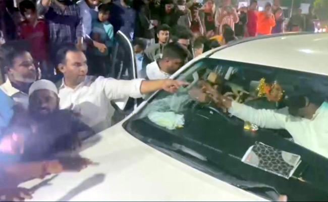 Hours before GHMC polling, attack on BJP chief's car