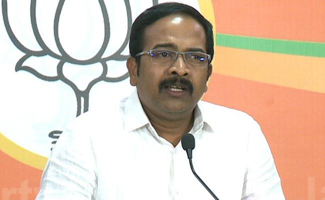 Congress on verge of collapse, says BJP