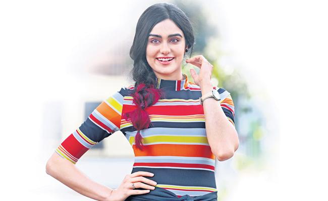 Adah Sharma's Jibe At B'wood's Vacay Frenzy