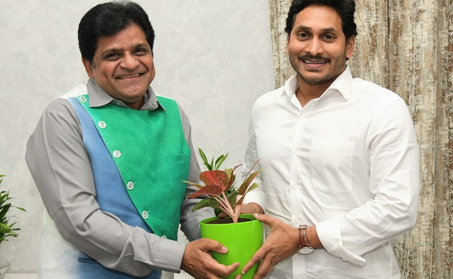 Comedian Ali Meets Andhra Pradesh CM YS Jagan