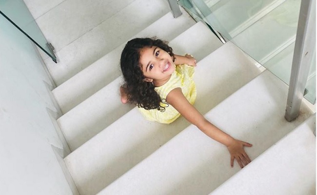 Allu Arjun shares pic of daughter's baby steps