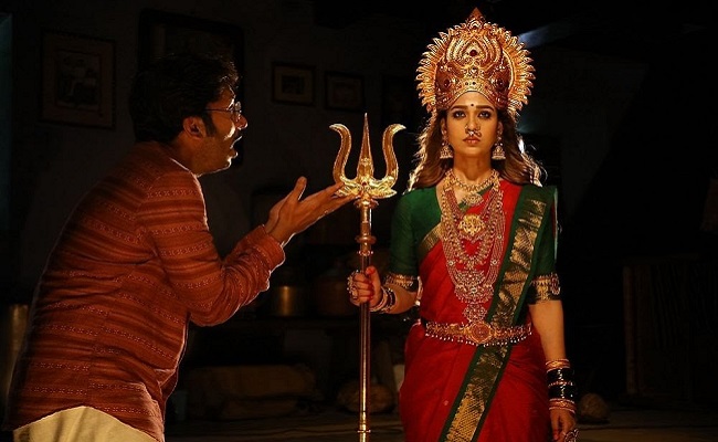 Ammoru Thalli Review: A Middling Satire