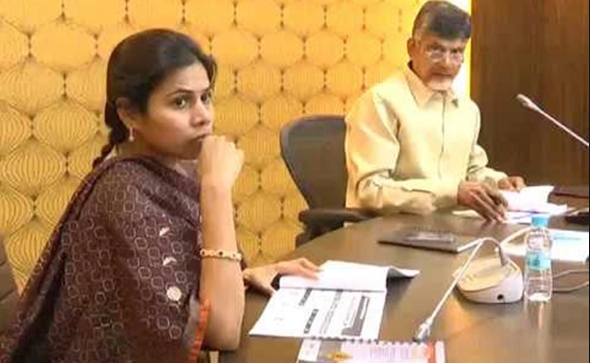 Naidu Can't Help Akhila, As Noose Tightens