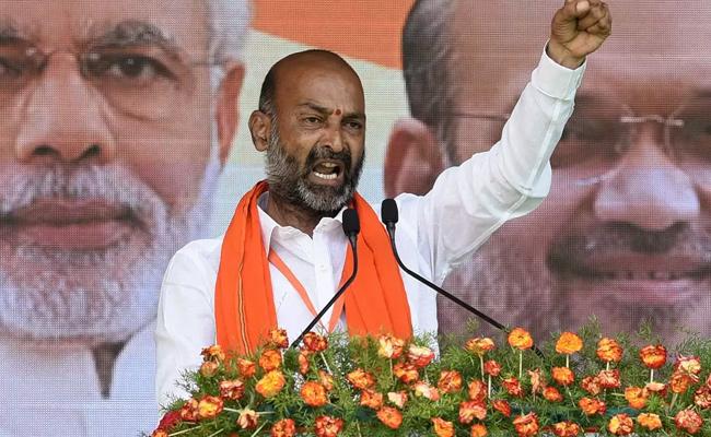 Bandi Sanjay's Stakes Go Up In BJP!