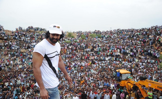 Pic: When Baahubali-Sized Crowd Welcomed Prabhas