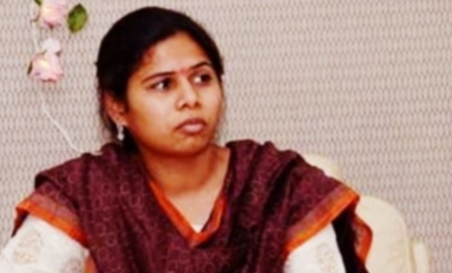 HC Rejects Akhila Bail, Sister Cries Foul