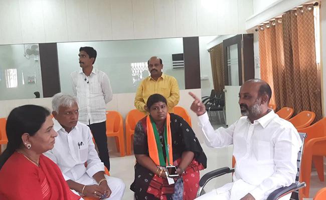 BJP Does A Self-Goal In Siddipet Episode!