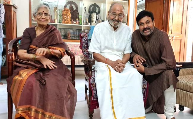 Chiranjeevi meets legendary director K Vishwanath