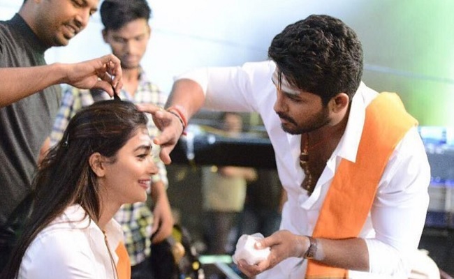 Pooja Hegde posts moments from DJ shoot