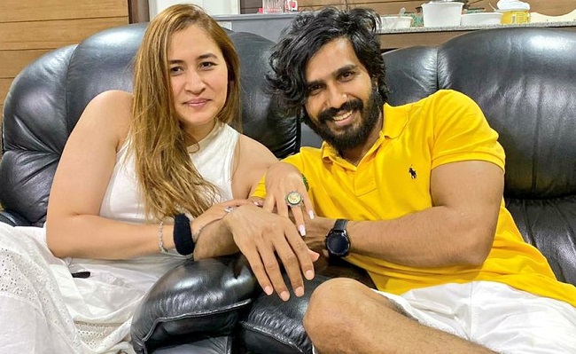 Gutta Jwala Gets Engaged to Vishnu Vishal