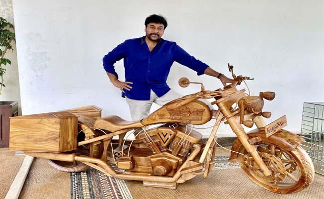 Pic Talk: Mohan Babu's Precious Birthday Gift To Chiru