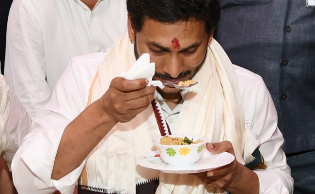 YS Jagan's 'Daiva Bhakti' Really Doing Miracles?!