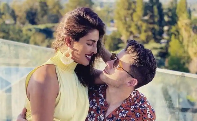 Priyanka Revealed His 'awkward' Bedroom Habit