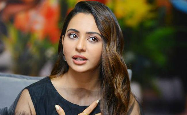 Rakul Shifts to Hyderabad Amid Corona Scare