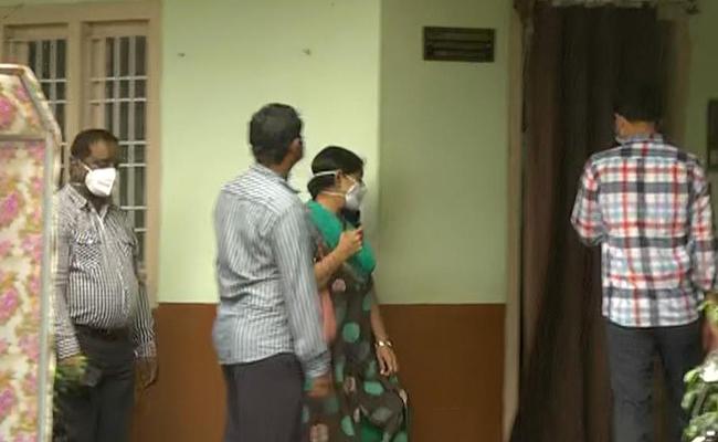 Rayapati daughter-in-law quizzed in hotel fire case!