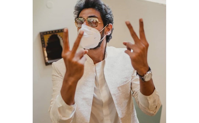 Groom Vroom: Rana Dancing Wearing a Facemask