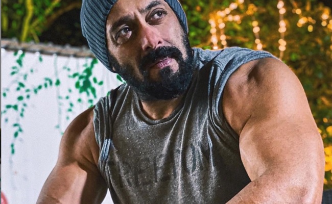 Salman Khan shows off big biceps in new post