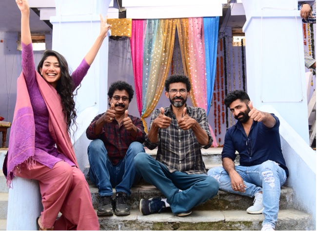 Pic Talk: Kammula wraps up Love Story