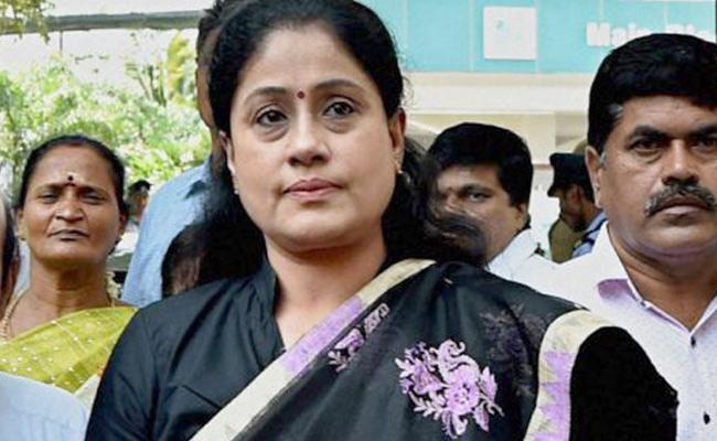 Will Vijayashanti Return To BJP Fold?