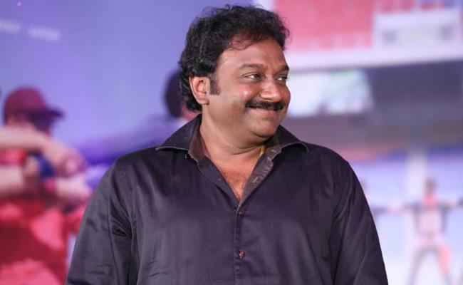 Vinayak To Make B'wood Debut With Rajamouli's Film!