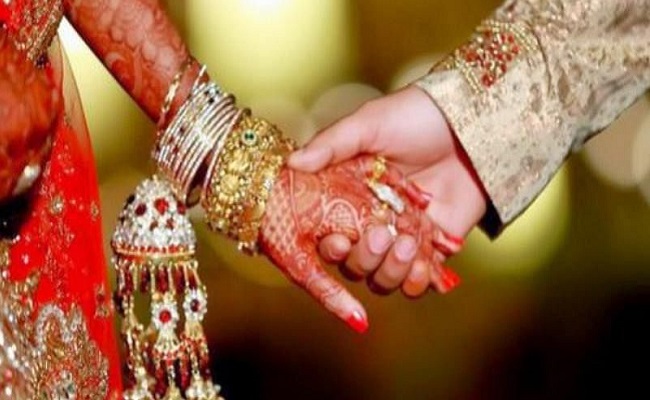 Corona strikes Bihar wedding, groom dies, 100 infected