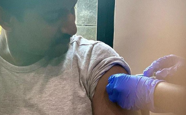 Nani gets vaccinated, asks fans to make a choice