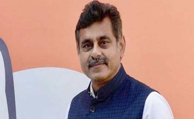 Konda quits Congress, to join BJP